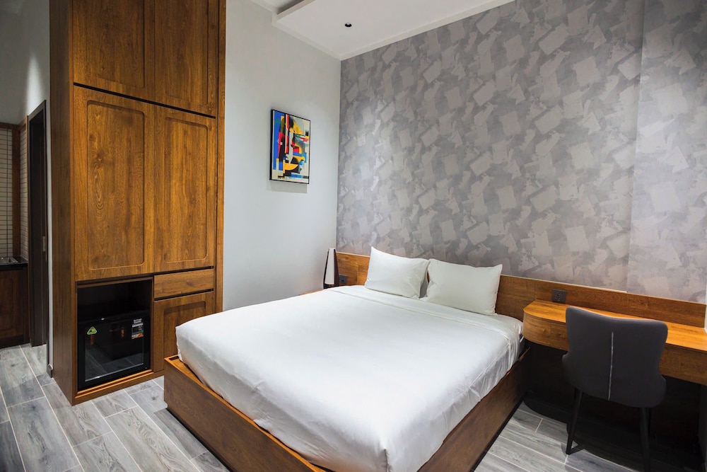 Basic Double Room
