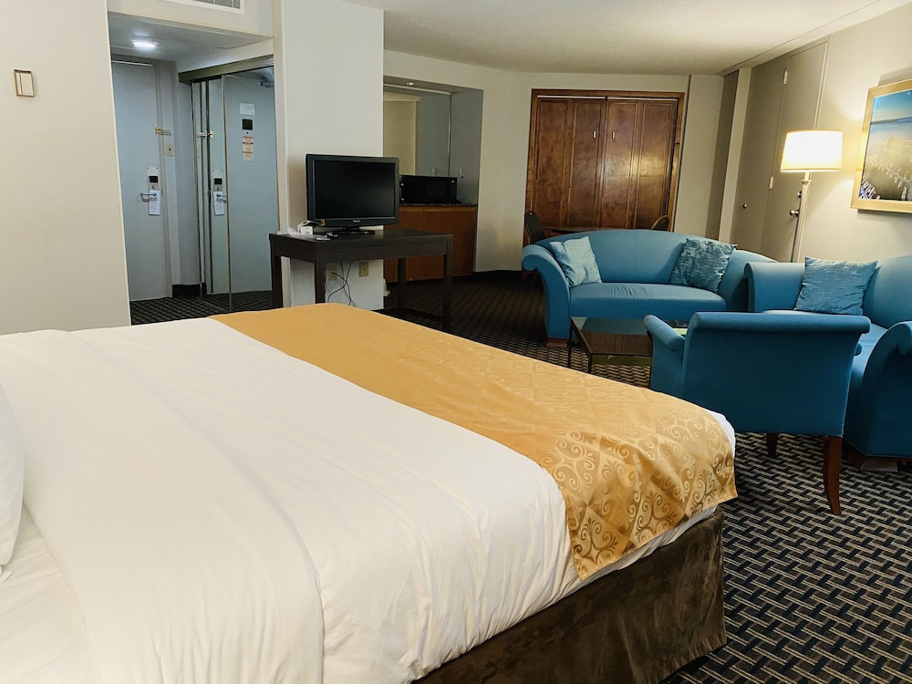 Junior Suite, 1 King Bed, Non Smoking (Water View) - Photo 4
