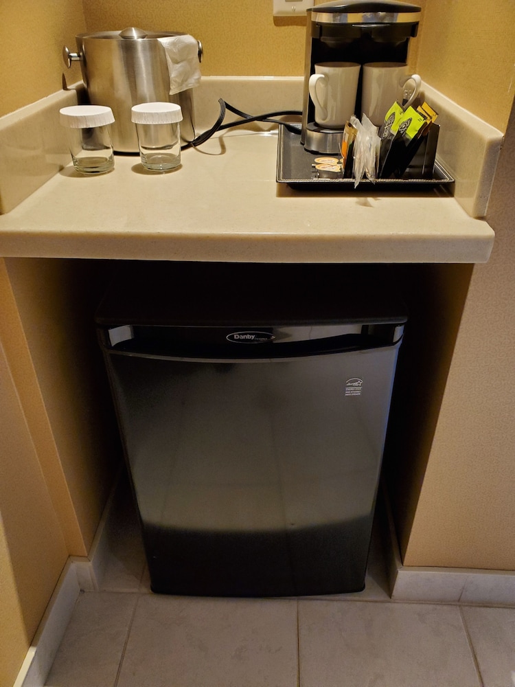 Spacious Room, 2 Queen Beds, High Floor River View
