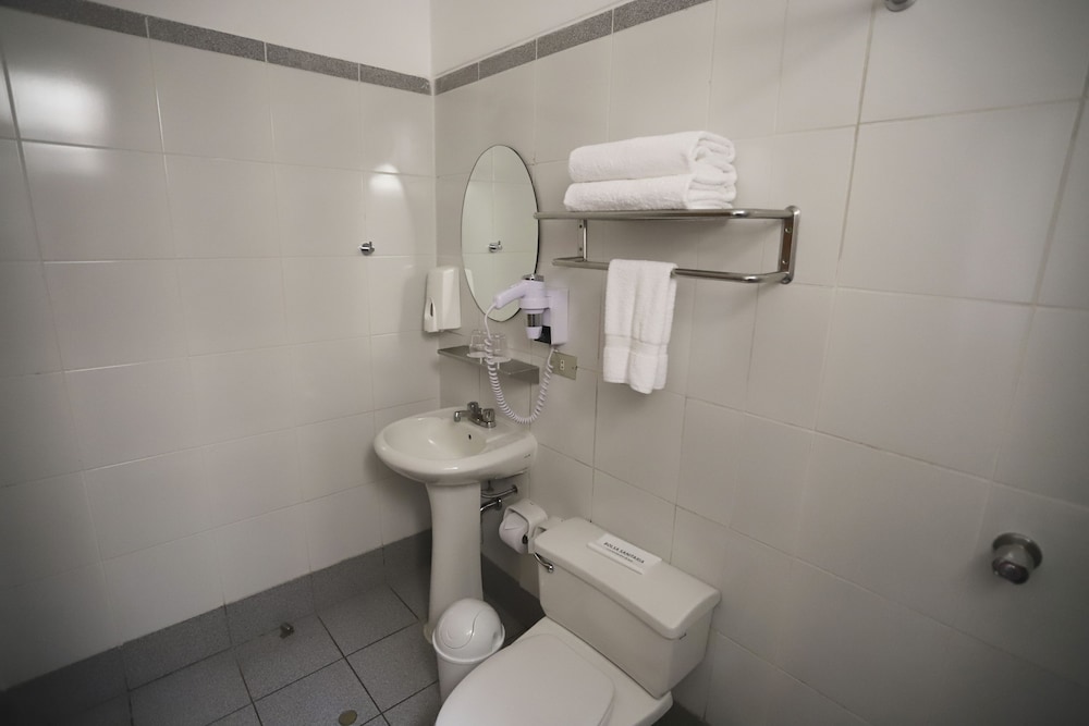 Traditional Double Room, 1 Queen Bed - Photo 6