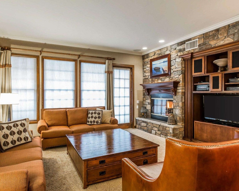Suite, 4 Bedrooms, Non Smoking