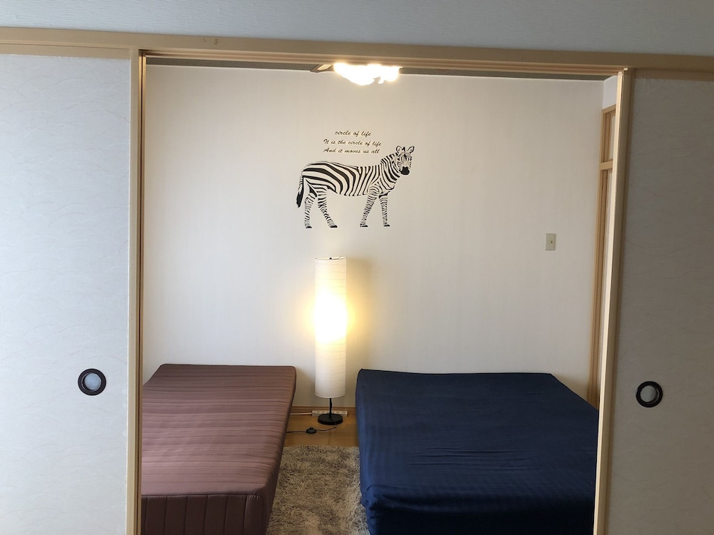 Basic Apartment photo 3