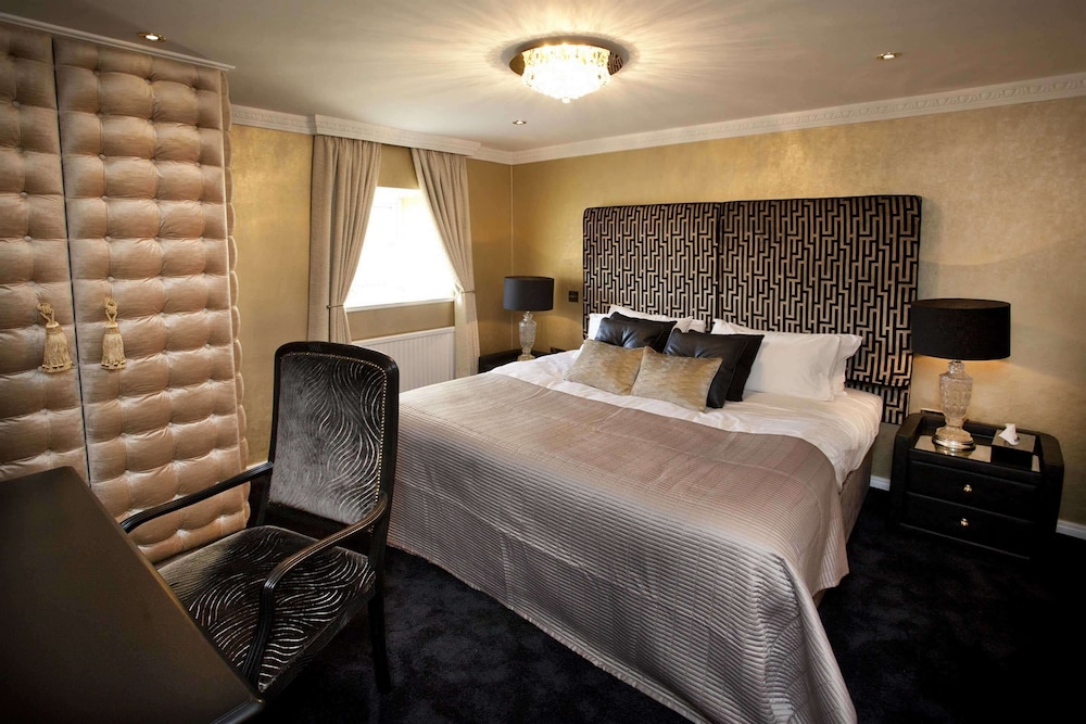 Suite, 1 King Bed, Non Smoking, Kitchenette photo 2