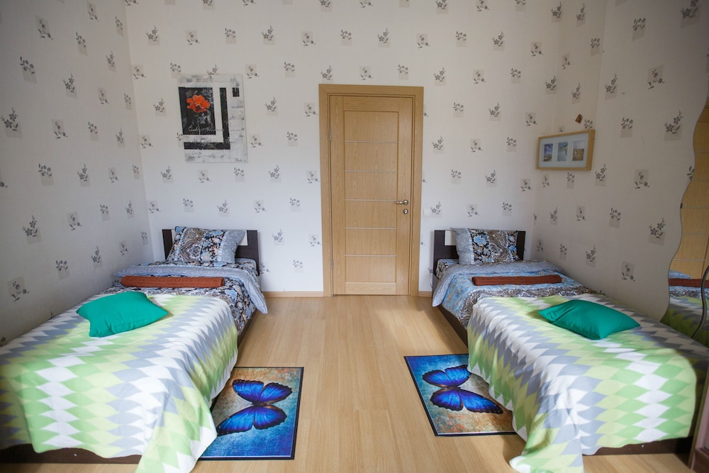 Standard Twin Room, Shared Bathroom photo 3