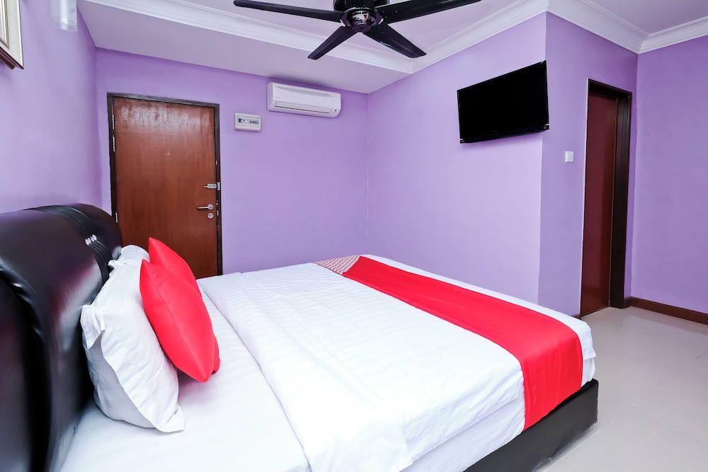 Deluxe Double Room, 1 King Bed photo 3