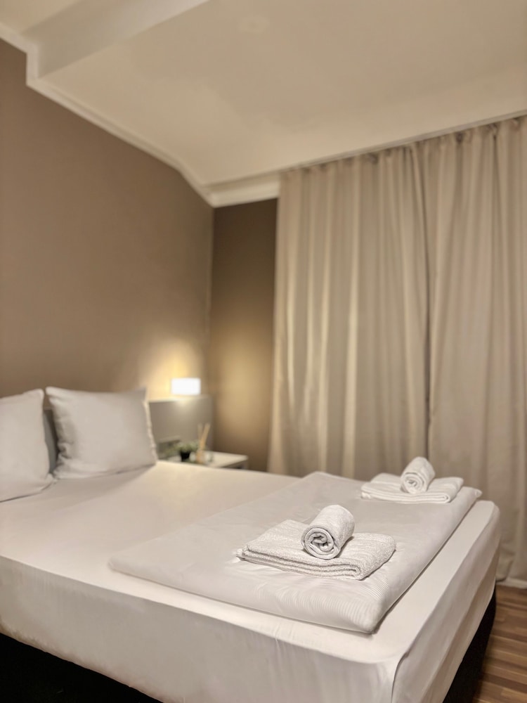 Standard Double Room - Photo 1