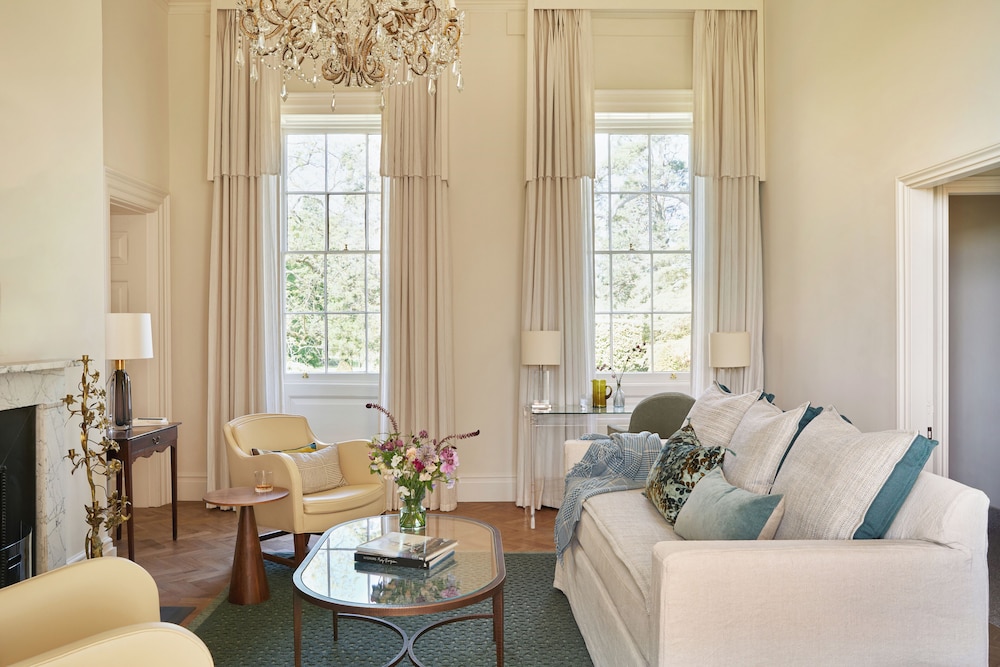 Suite (The Grove) photo 1