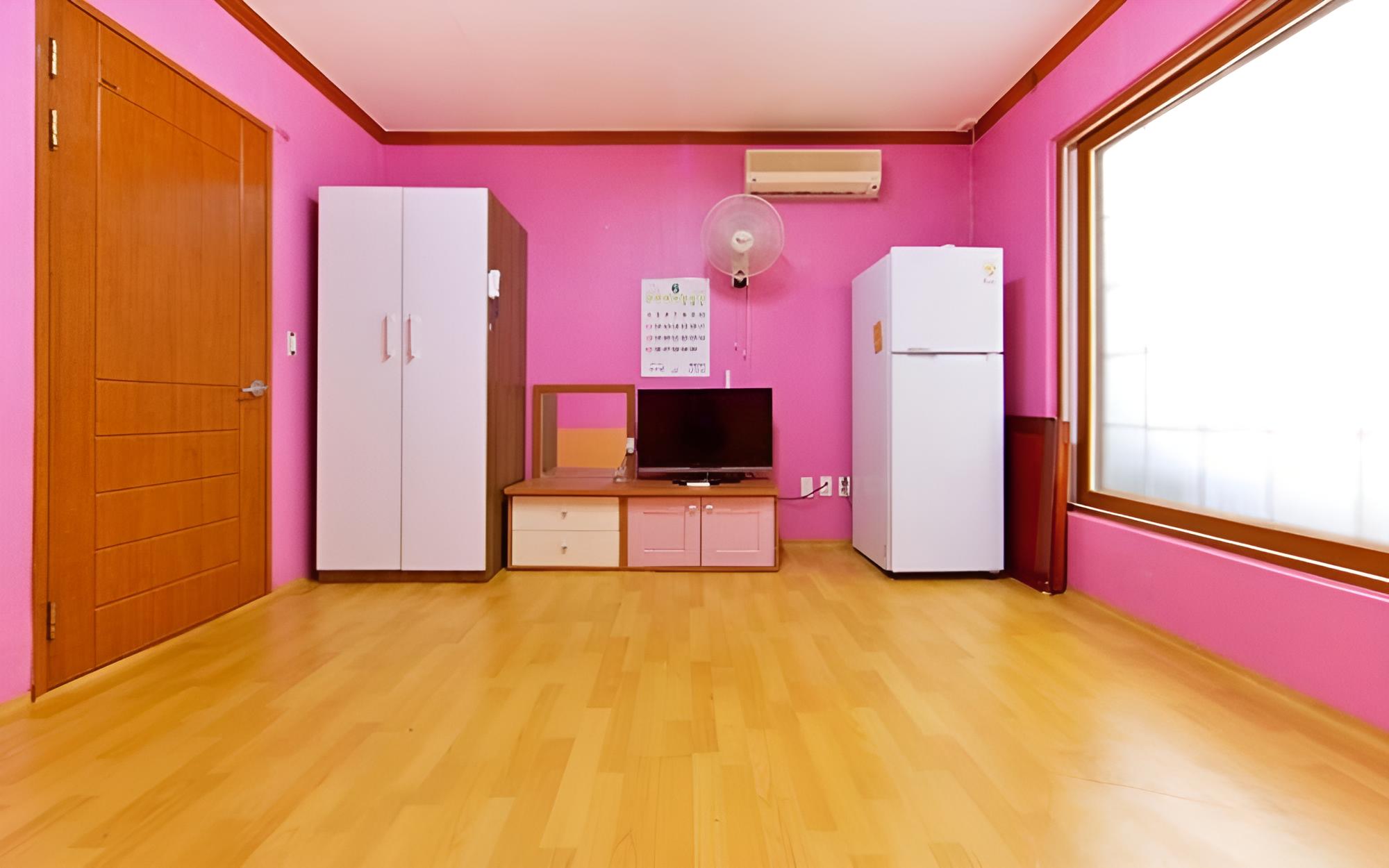 Room (Bed Room-201) photo 2