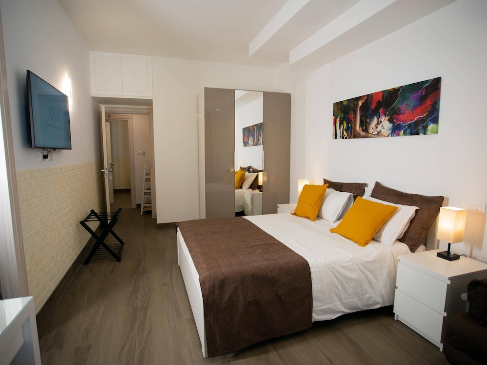 Deluxe Triple Room photo 2