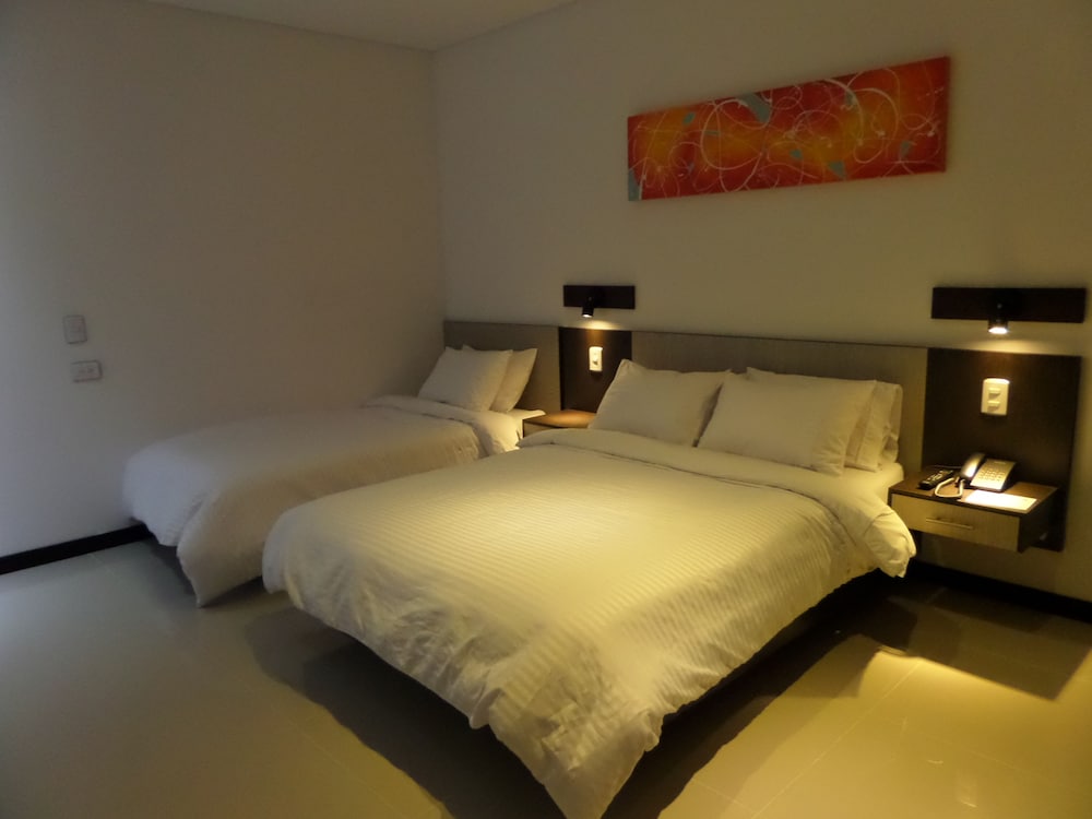 Business Suite, 1 Double Bed, Hot Tub photo 1