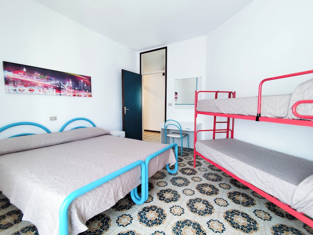 Apartment, 2 Bedrooms, Balcony, City View