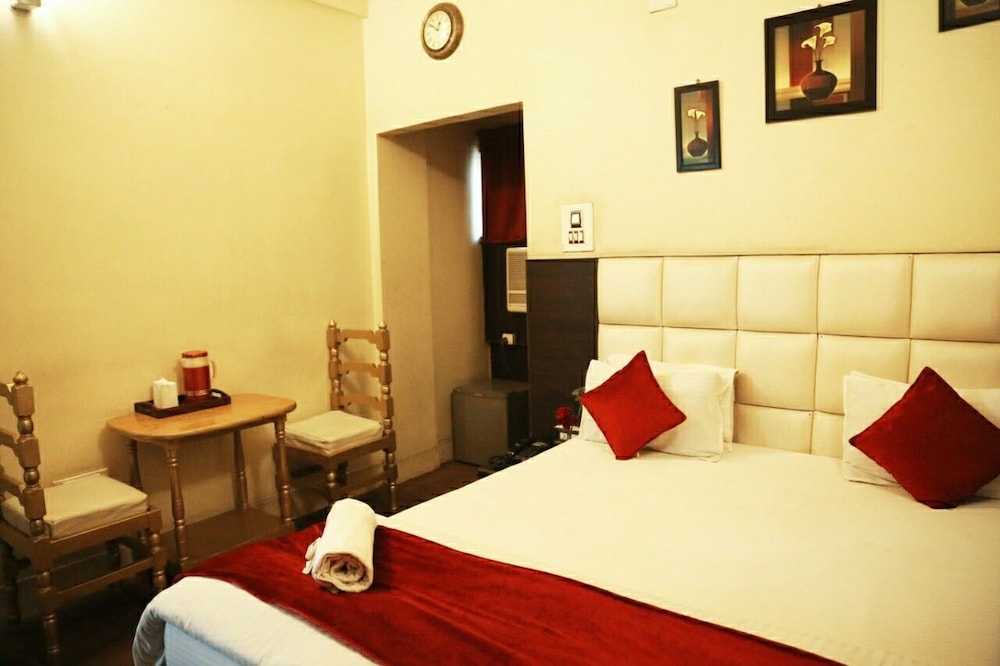 Executive Room - Photo 6