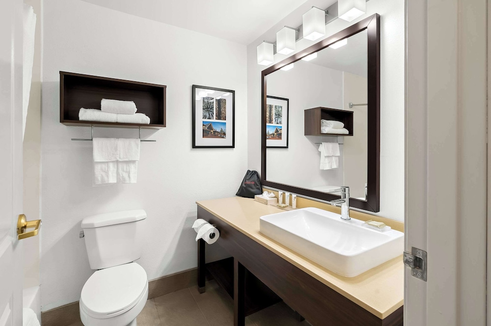 Suite, Multiple Beds, Non Smoking photo 1