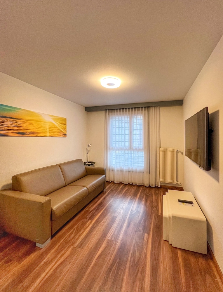 Apartment photo 3
