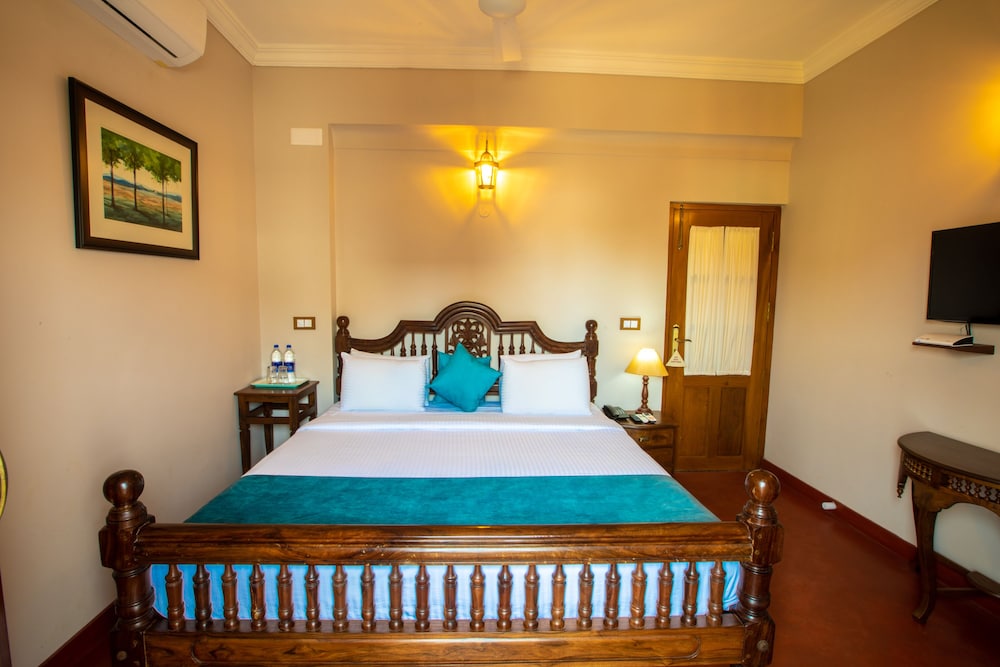 Deluxe Room, Balcony - Photo 4
