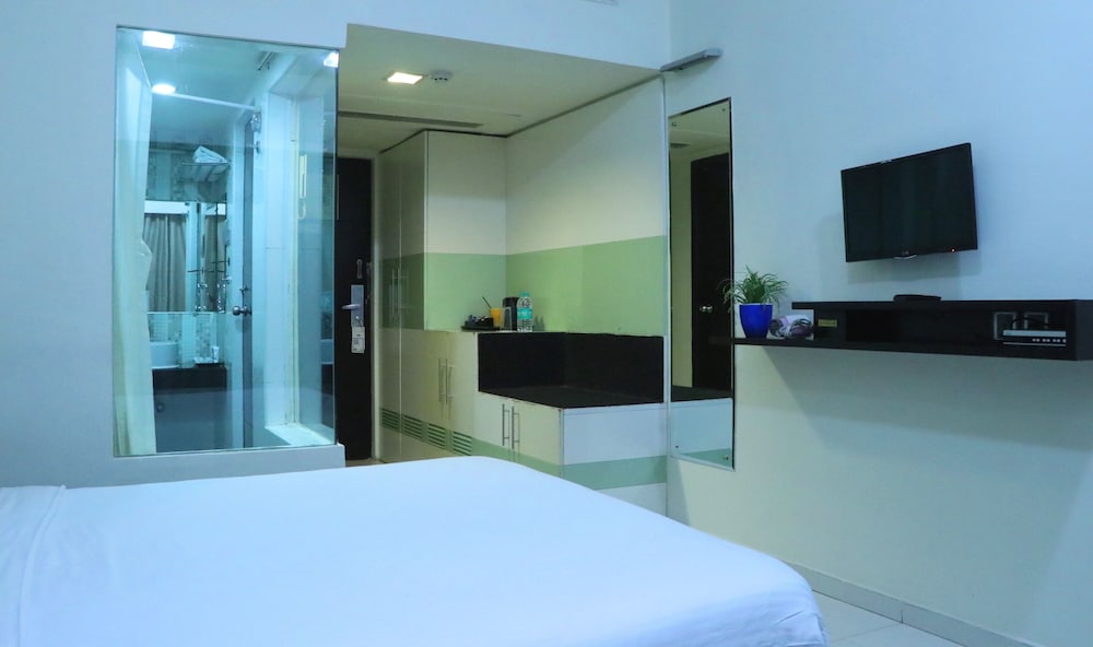 Standard Room - Photo 9