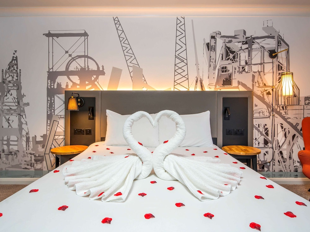 Privilege, Room, 1 King Bed - Photo 7