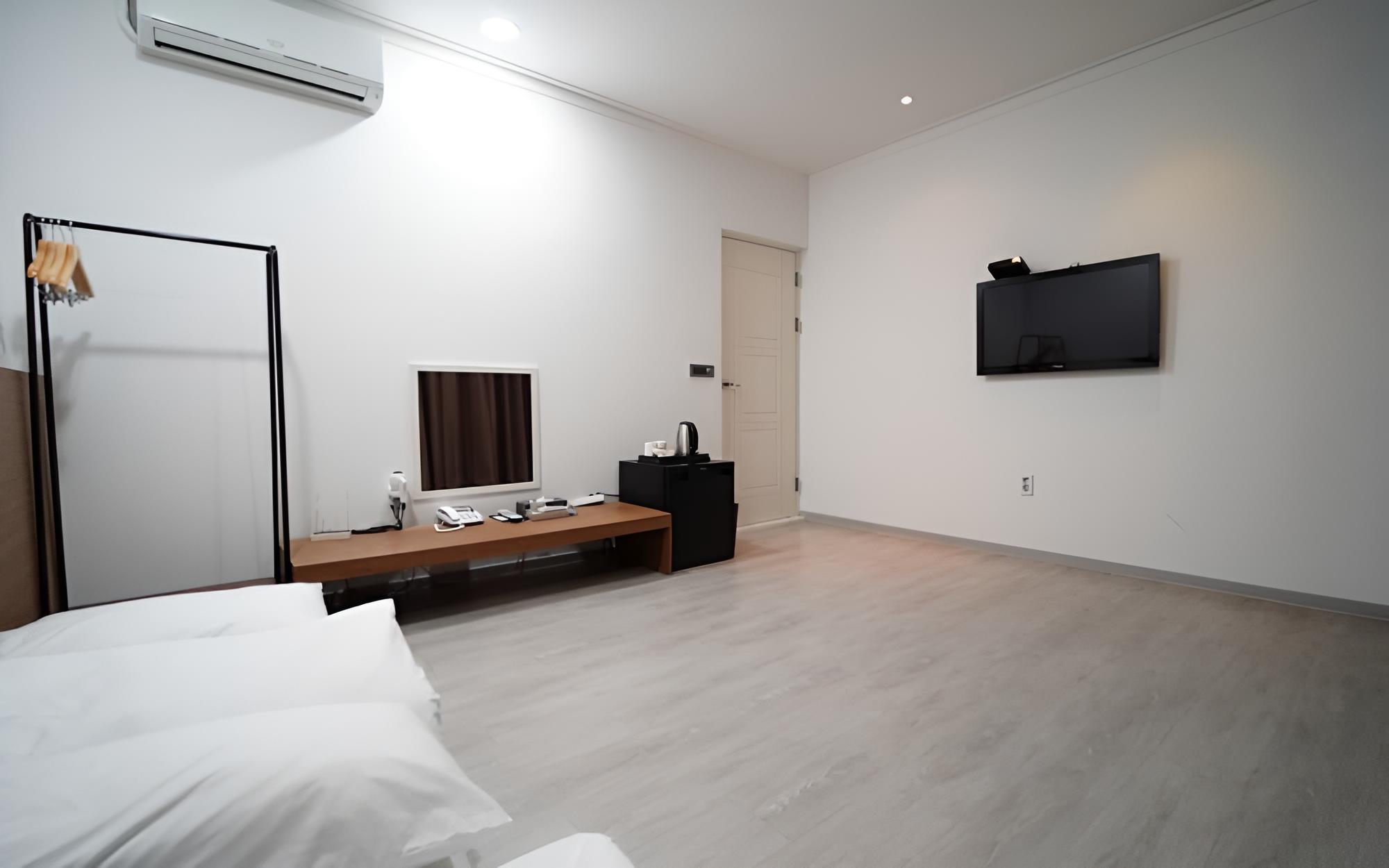 Room (Ondol) - Photo 5