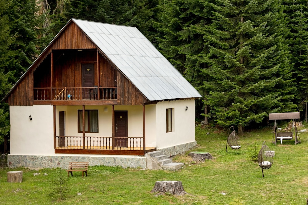 Cottage, Mountain View photo 1