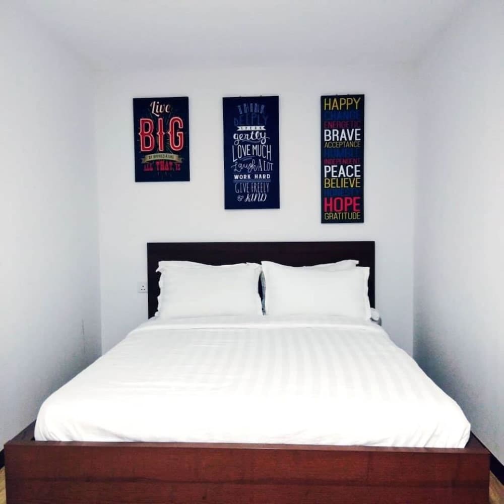Double Room - Photo 6