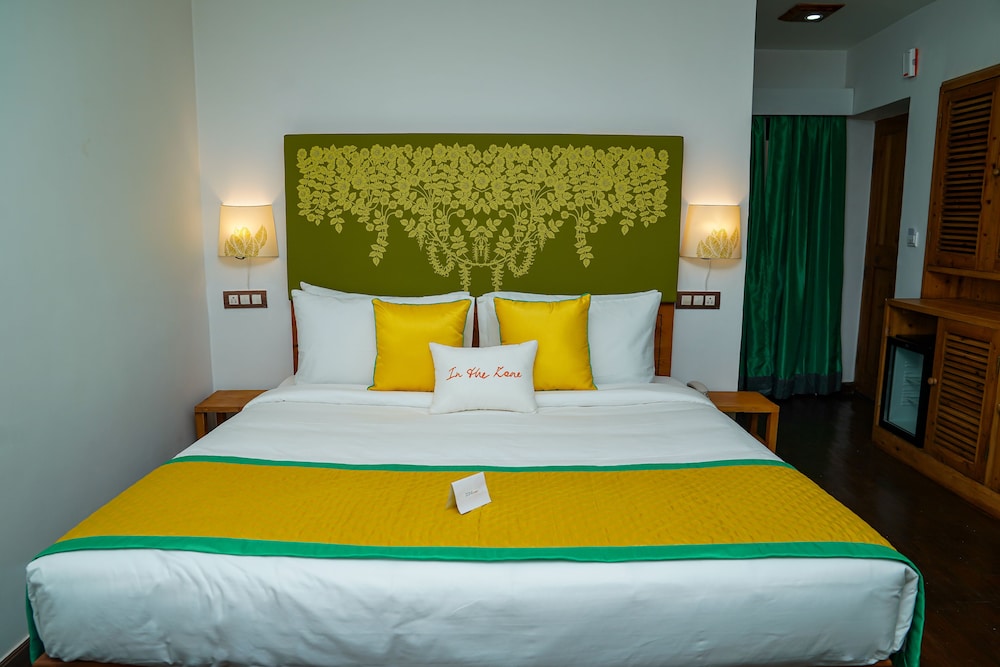 Superior Cottage, 1 King Bed, Hill View photo 3