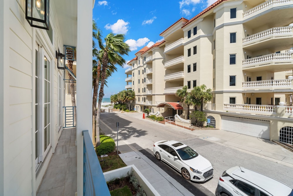 The Akoya Pearl - 2 Beach Homes Steps From CWB, Billede 34