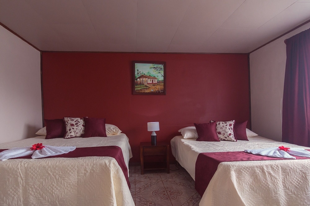 Deluxe Quadruple Room photo 2