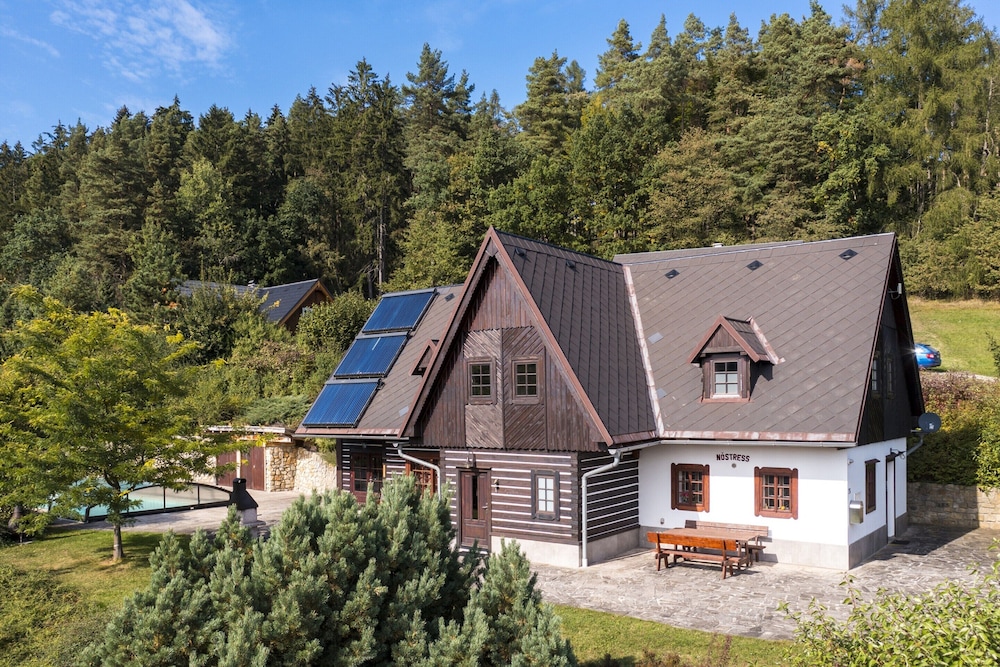 Villa photo 1