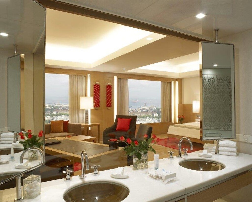 Suite (Trident Special) thumbnail 5