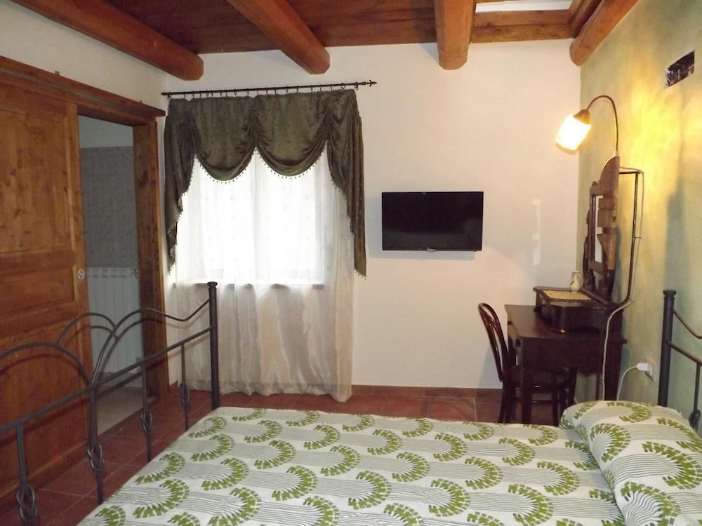 Standard Double Room, Accessible photo 1