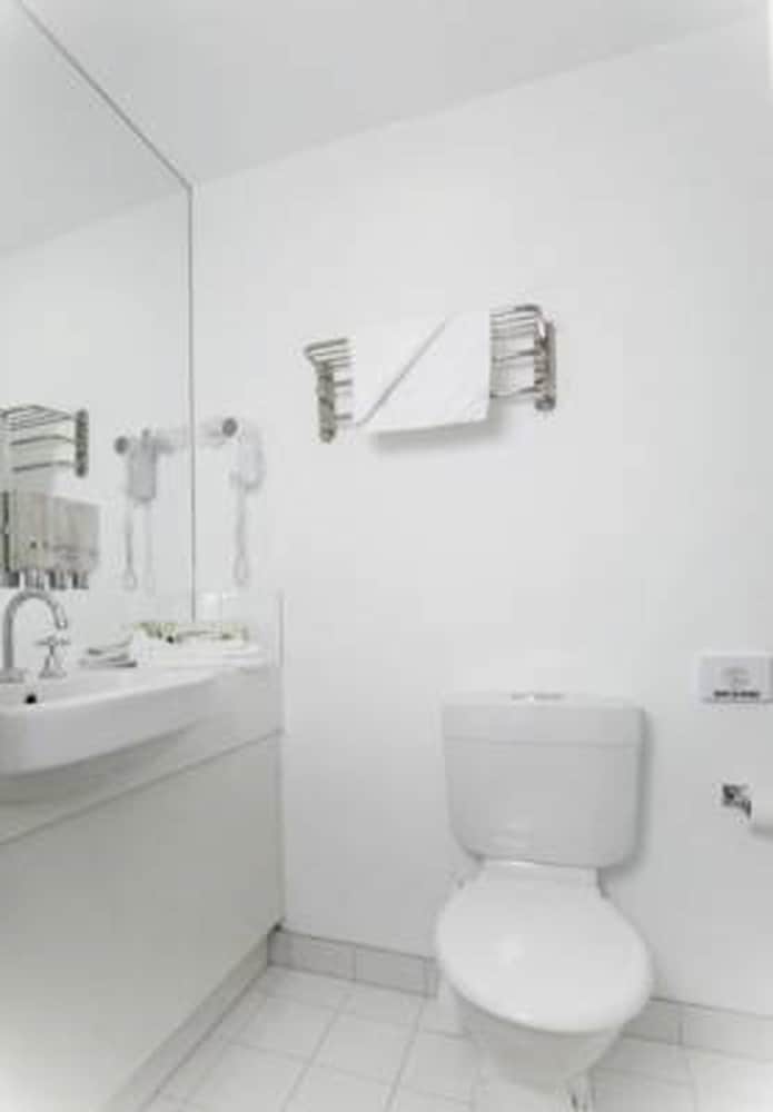 Miami Kingzip Room - Photo 13