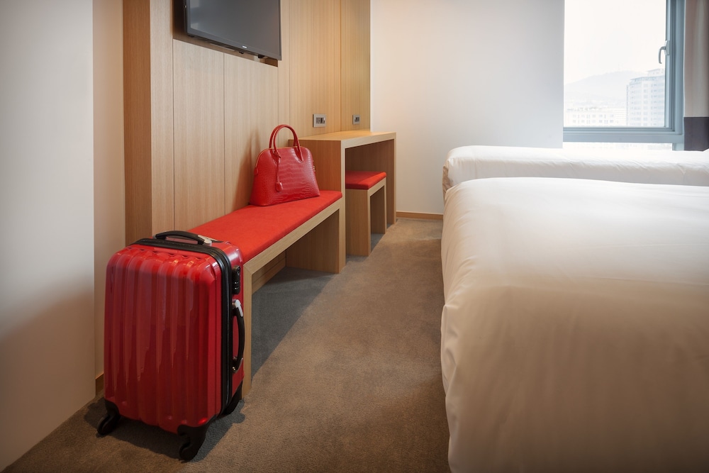 Deluxe Twin Room, 2 Twin Beds photo 2