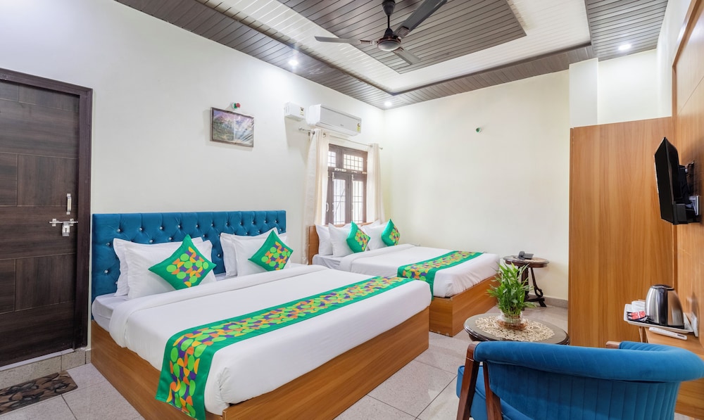 Deluxe Room, Garden View