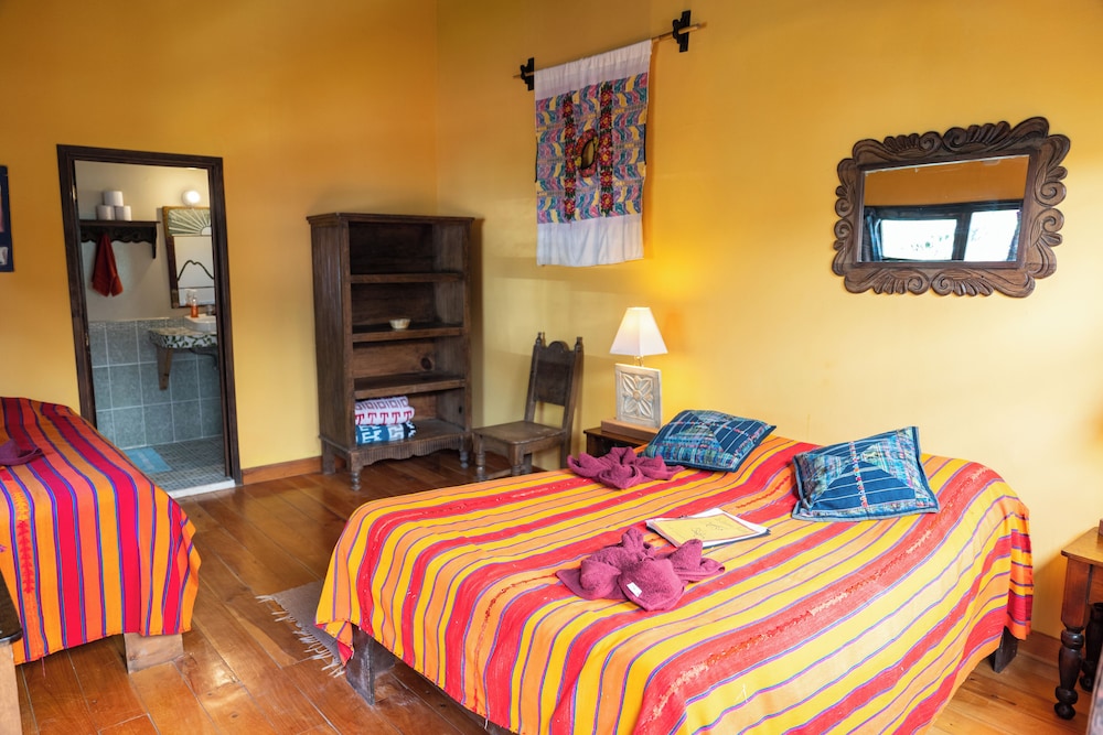 Deluxe Triple Room, Multiple Beds, Patio
