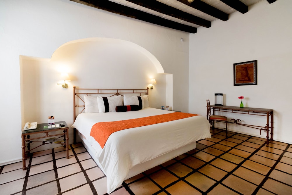 Room, 1 King Bed (Preferencial) - Photo 1