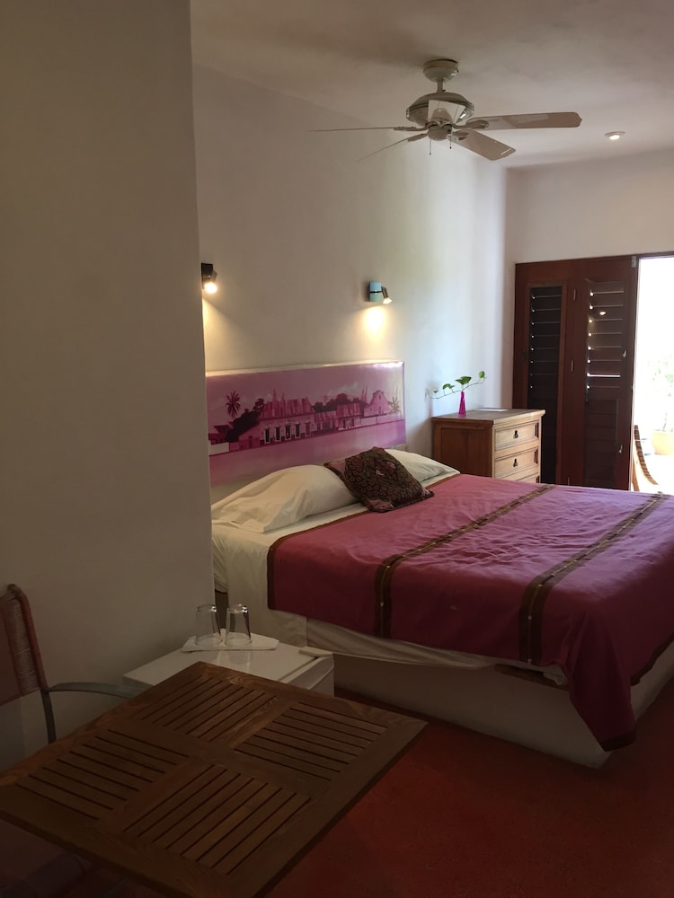 Standard Room, 1 King Bed, Terrace