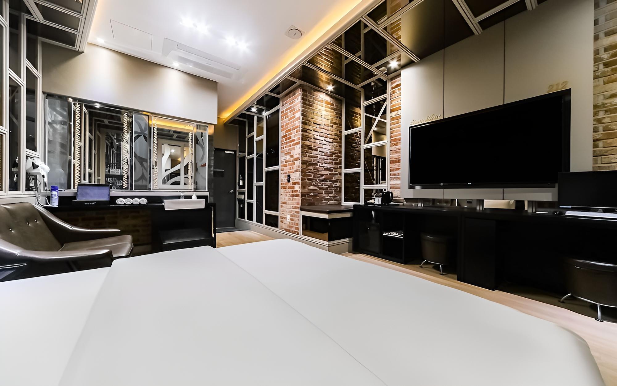 Room (Deluxe 1 room 1 parking/Luxury beddin) - Photo 7