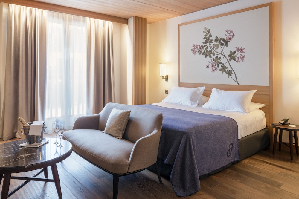Premium Room (Deluxe with SPA access)