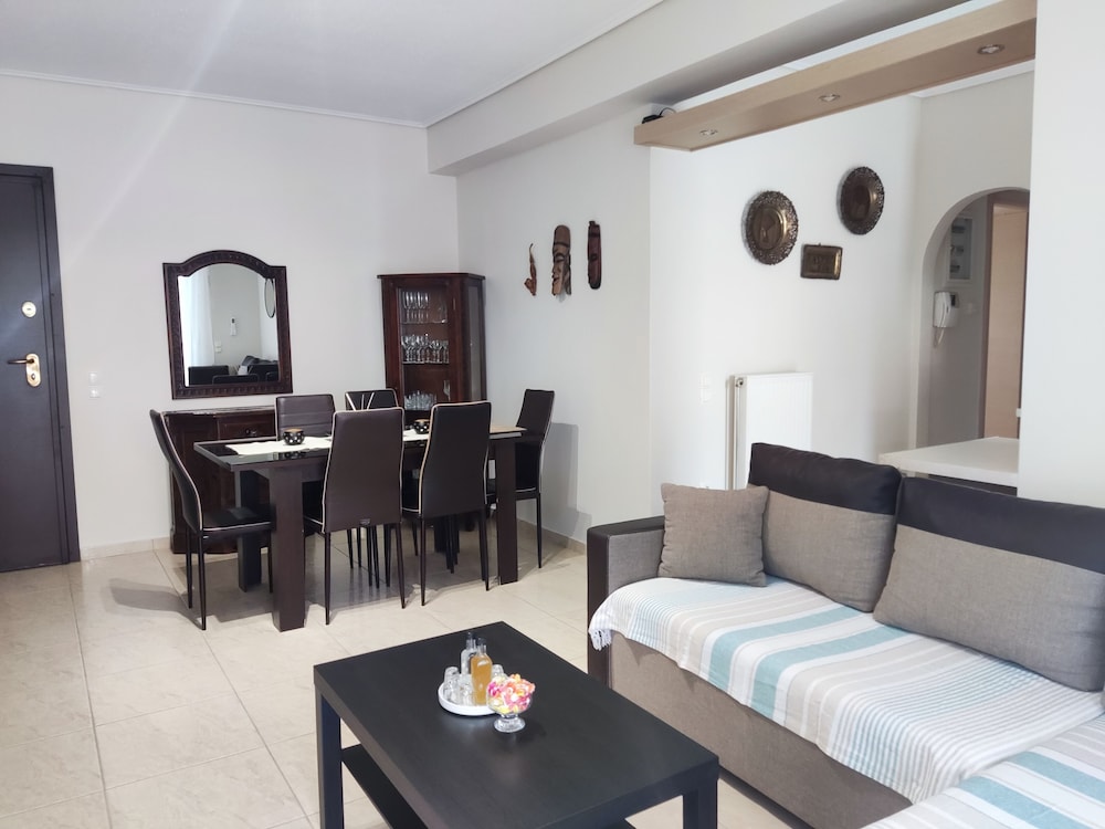 Economy Apartment, 3 Bedrooms, Non Smoking, Private Bathroom (A4) - Photo 10