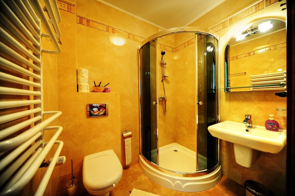 Classic Triple Room photo 2