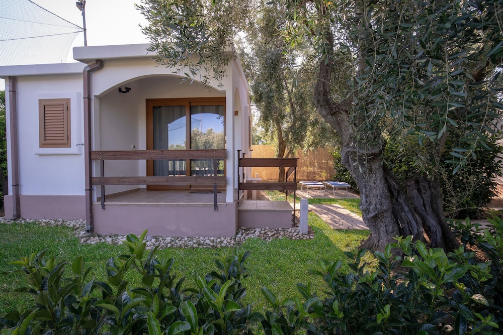 House, 2 Bedrooms, Balcony, Garden View photo 3
