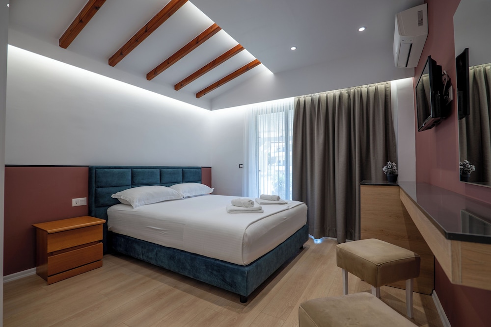 Double Room, Mountain View