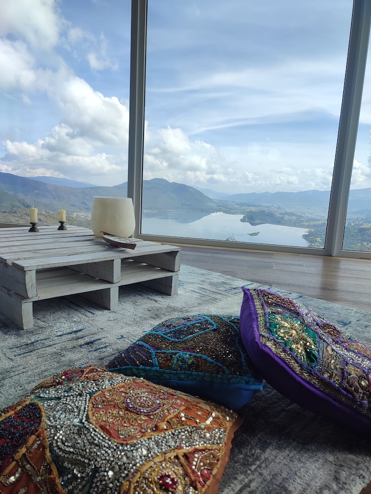 Luxury Suite photo 2