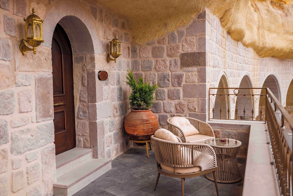 Premium Suite, 1 Double Bed (Cave, Hammam) photo 3