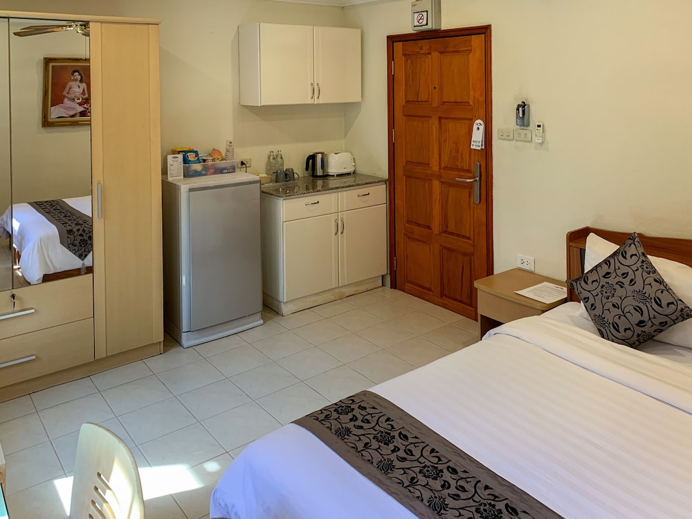 room photo