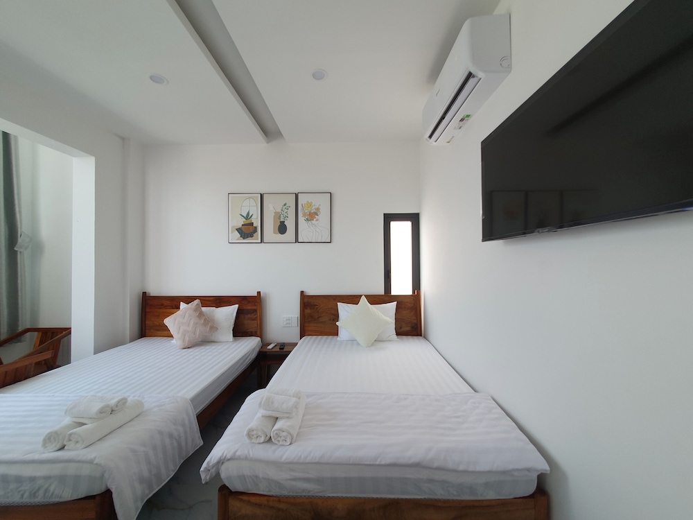 Panoramic Triple Room photo 2