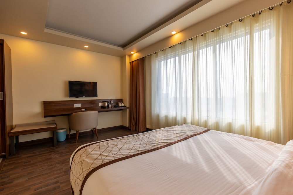 Deluxe Room - Photo 1