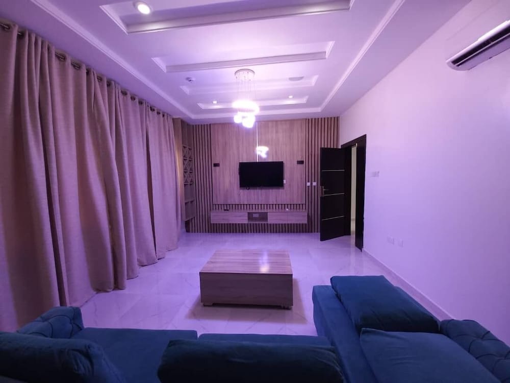 Junior Apartment