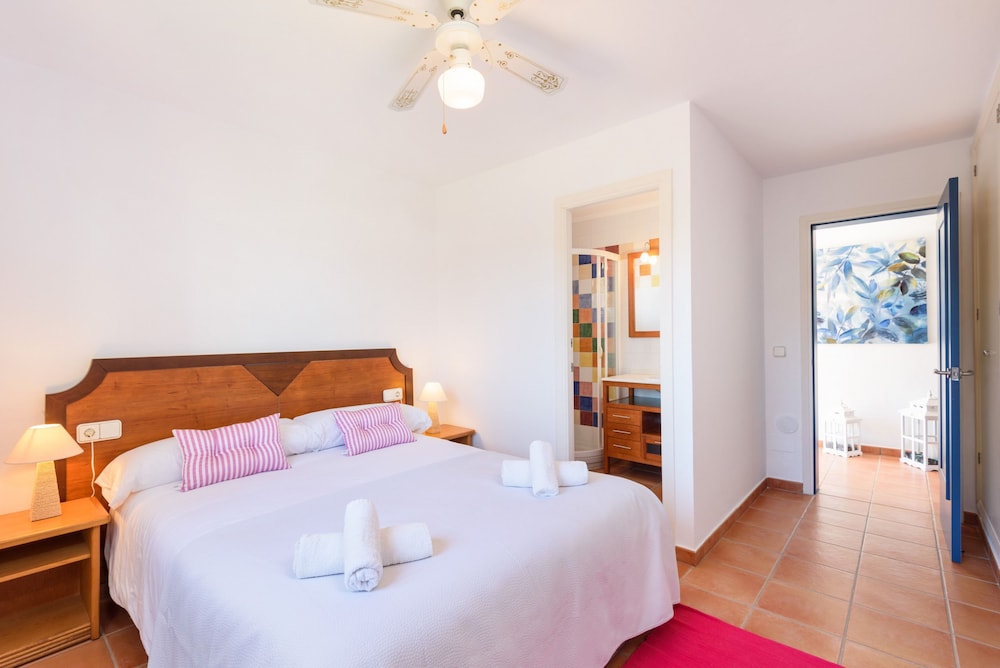 Villa, 4 Habitaciones, Piscina Privada, Vista al Mar (Dúplex)