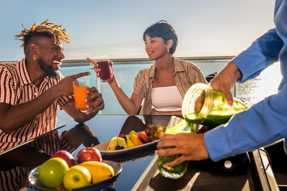 Junior Suite Bay View King Bed